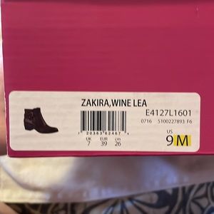 naturalizer wedge booties